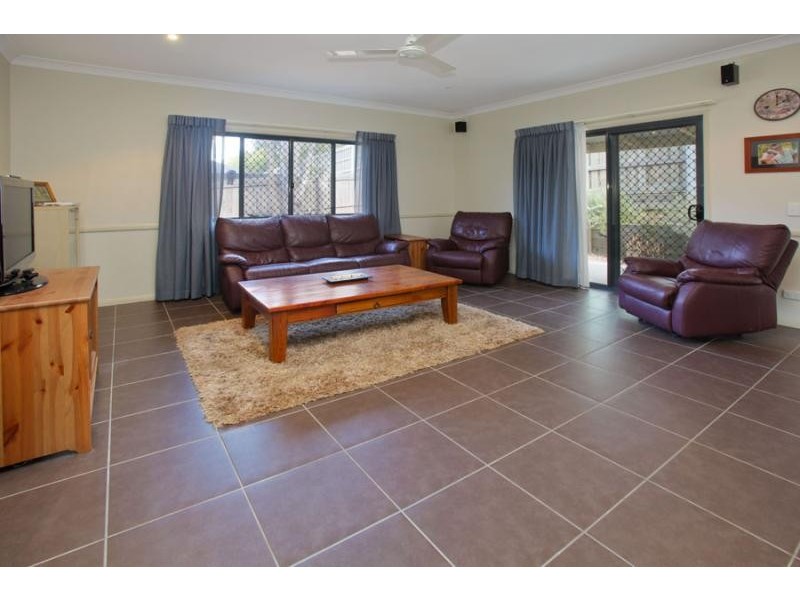 5 Sunsail Lane, Springfield Lakes QLD 4300