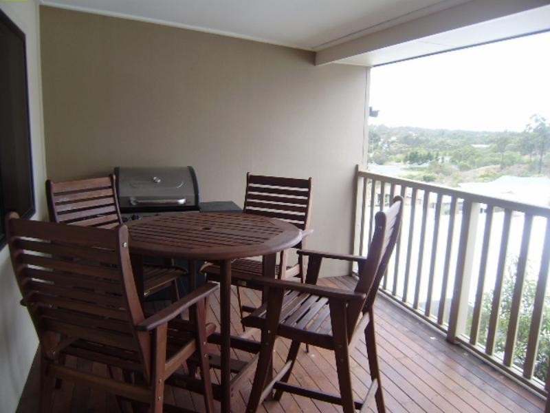 5 Emerald Cres, Springfield Lakes QLD 4300
