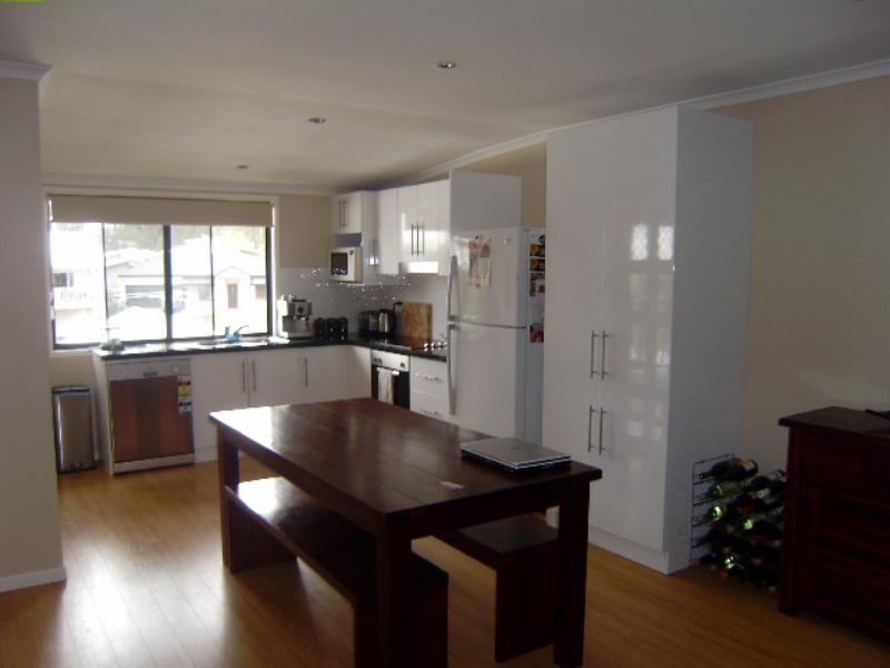 5 Emerald Cres, Springfield Lakes QLD 4300