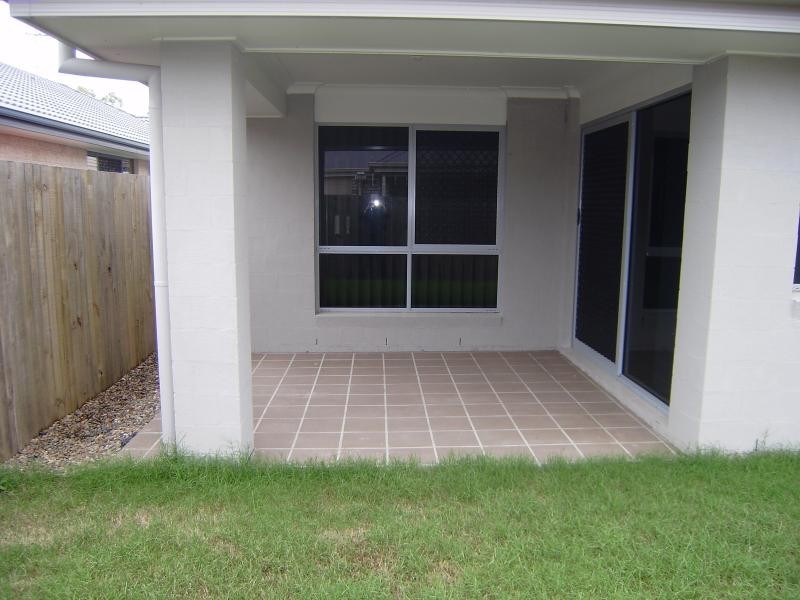 50 Carnarvon Ave, Springfield Lakes QLD 4300