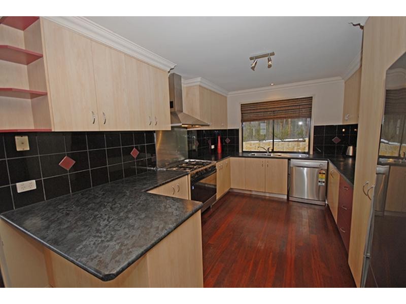 10 Myrtle  Cres, Brookwater QLD 4300