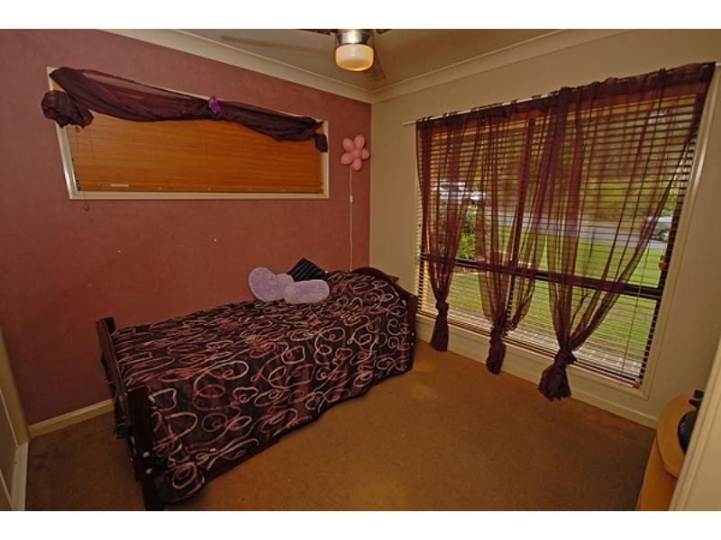 10 Myrtle  Cres, Brookwater QLD 4300