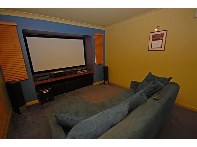 10 Myrtle  Cres, Brookwater QLD 4300
