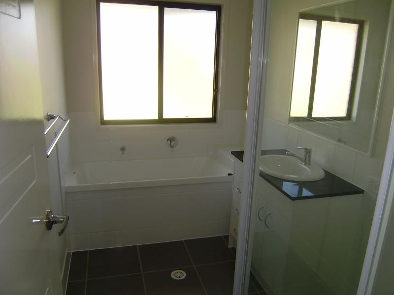 17 Belle  Ct, Redbank QLD 4301