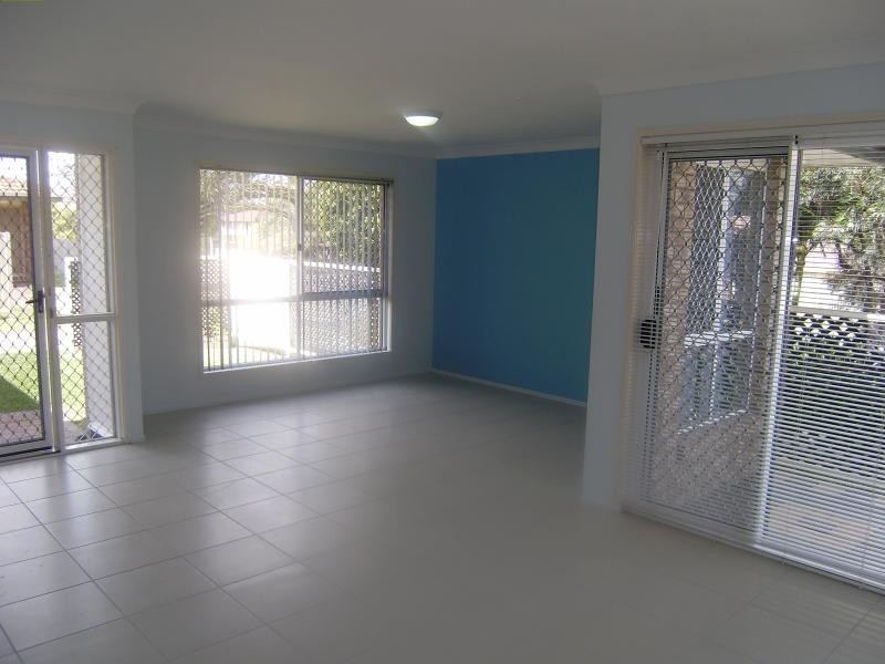 31 Maclean Dr, Boronia Heights QLD 4124