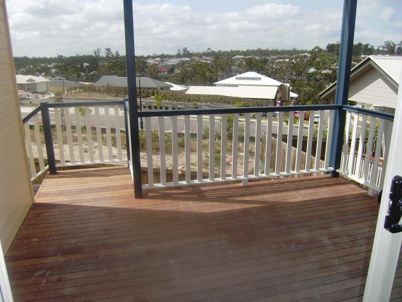 4 O’reilly Cres, Springfield Lakes QLD 4300