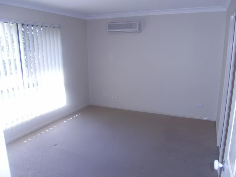 1 Birdwing Ct, Springfield Lakes QLD 4300
