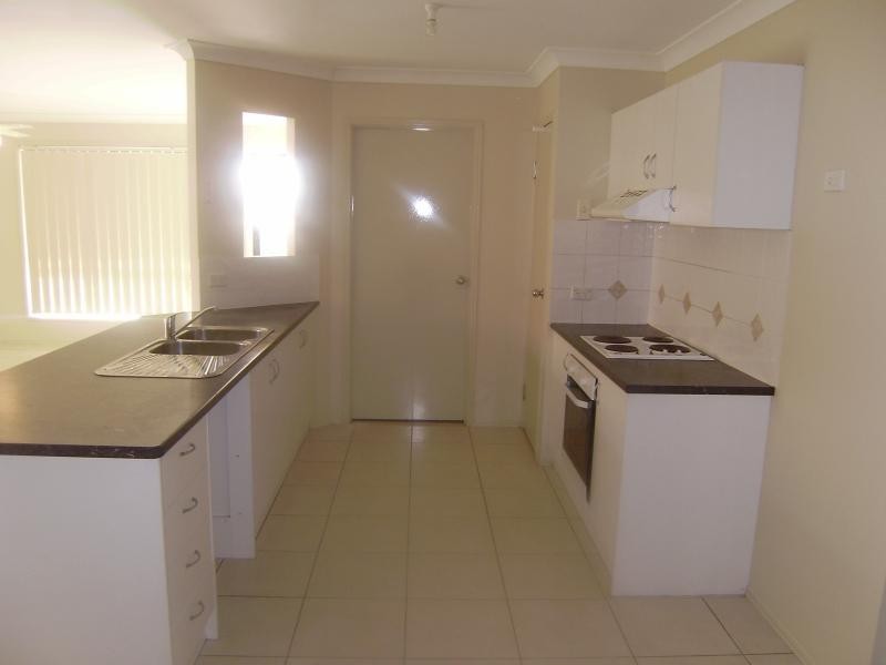 60 Storr  Cct, Goodna QLD 4300