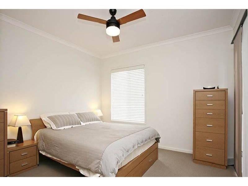 16 Talisker  St, Springfield Lakes QLD 4300