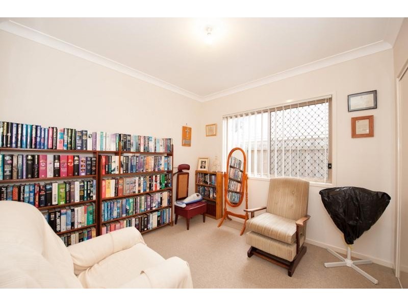 16 Moonbeam  Cct, Springfield Lakes QLD 4300