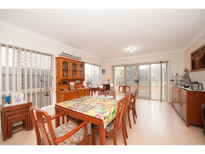 16 Moonbeam  Cct, Springfield Lakes QLD 4300