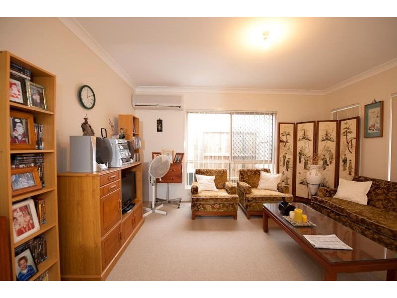 16 Moonbeam  Cct, Springfield Lakes QLD 4300