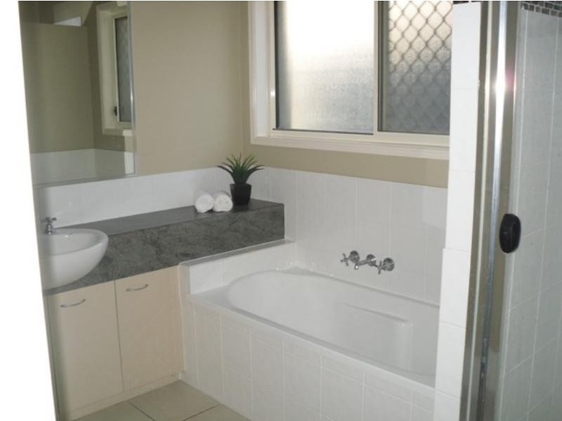 Edens Landing QLD 4207