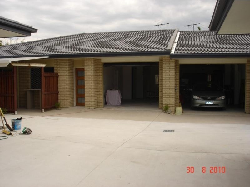 1/3 Landsborough Ave, Scarborough QLD 4020