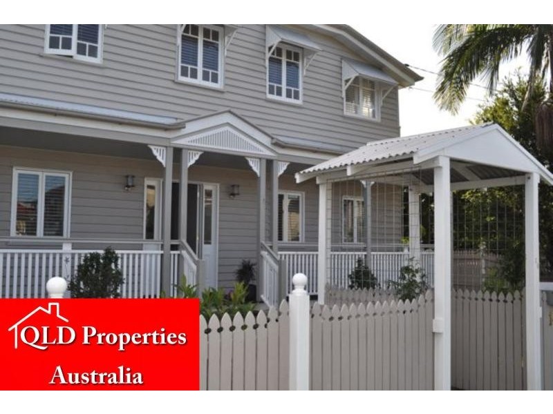 14 warde St, Scarborough QLD 4020