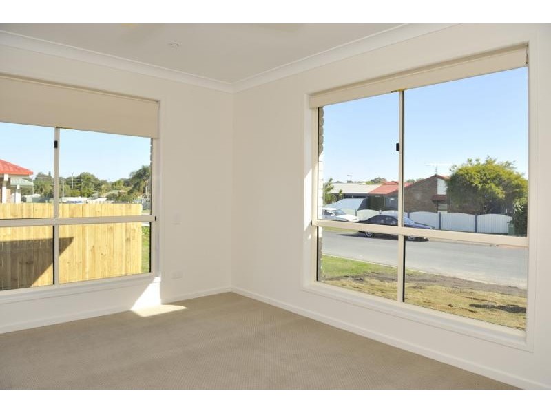 Rothwell QLD 4022