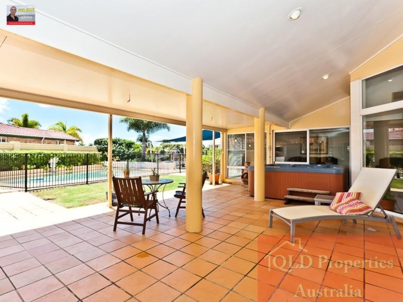 2 enterprise Ct, Scarborough QLD 4020