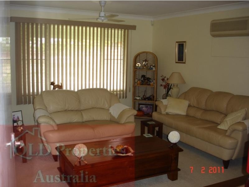 15 macfarlane St, Redcliffe QLD 4020