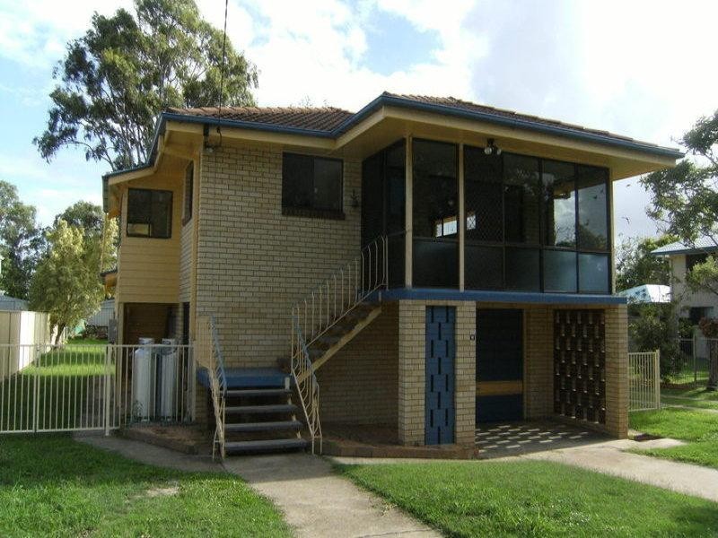 17 brennan Rd, Scarborough QLD 4020