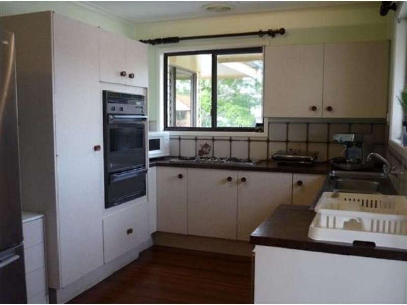 17 brennan Rd, Scarborough QLD 4020