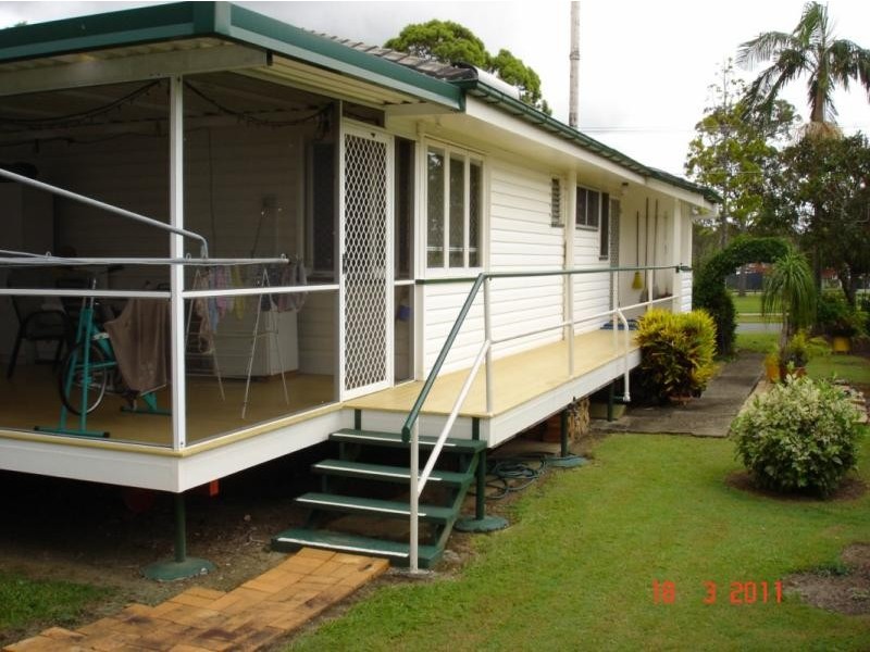 26 college Pl, Clontarf QLD 4019