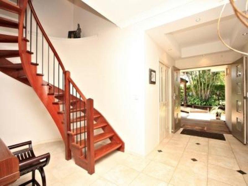 18 clifford St, Woody Point QLD 4019