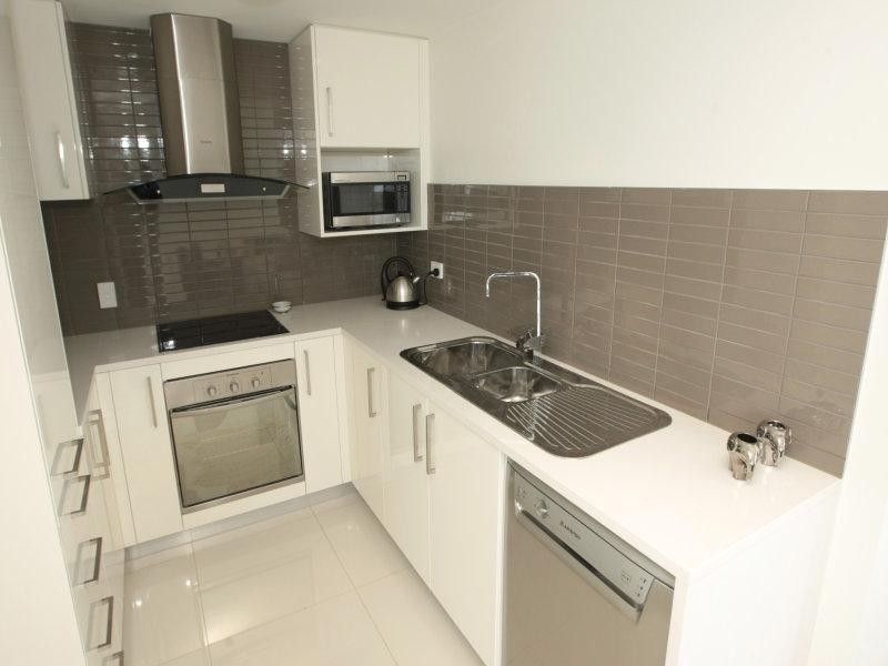 87 marine Pde, Redcliffe QLD 4020