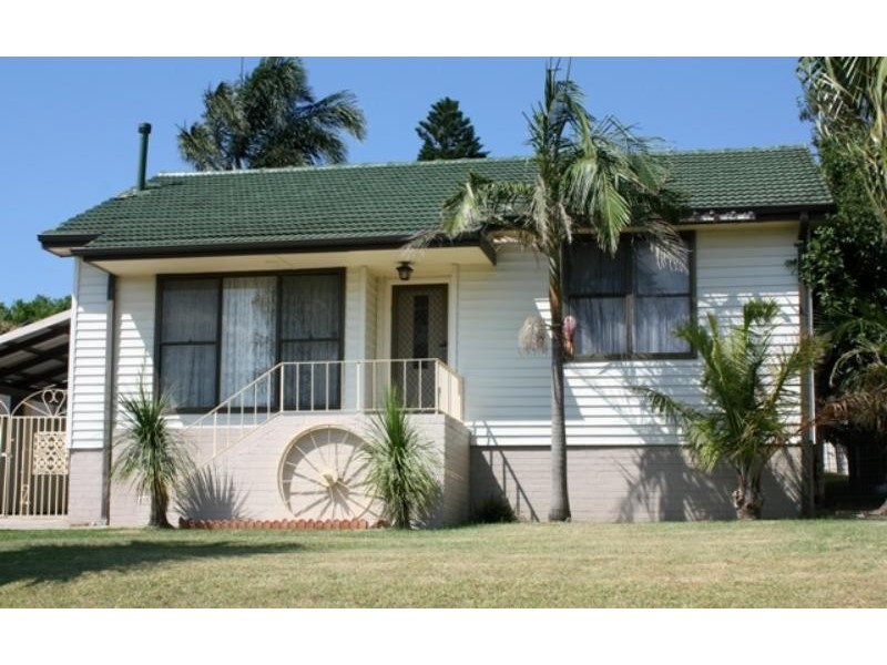 27 Essex  St, Berkeley NSW 2506