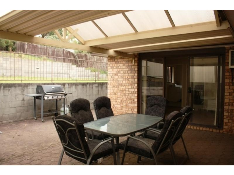 34 Scenic  Cres, Albion Park NSW 2527