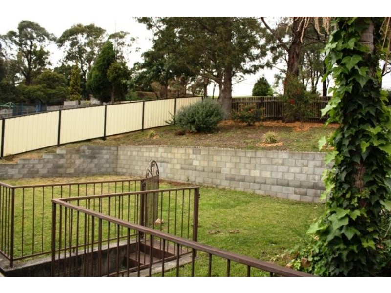 34 Scenic  Cres, Albion Park NSW 2527