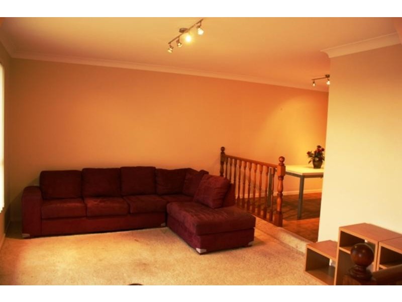 34 Scenic  Cres, Albion Park NSW 2527