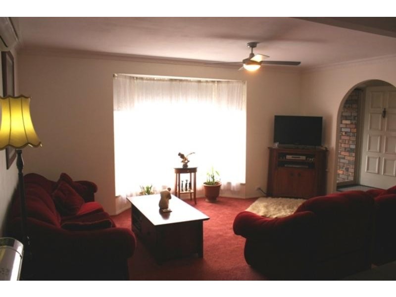 65 Robertson St, Coniston NSW 2500