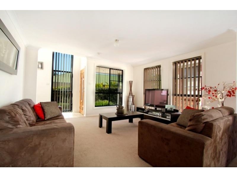 4/17-19 Robertson  St, Coniston NSW 2500
