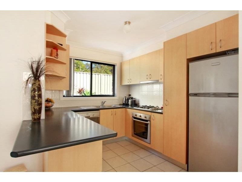 4/17-19 Robertson  St, Coniston NSW 2500