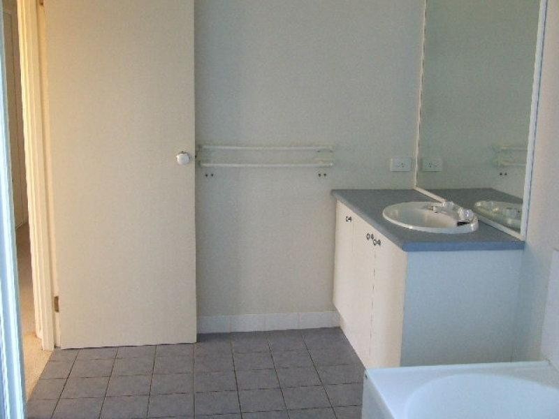 1/6 Camlan  Ct, Ormeau QLD 4208
