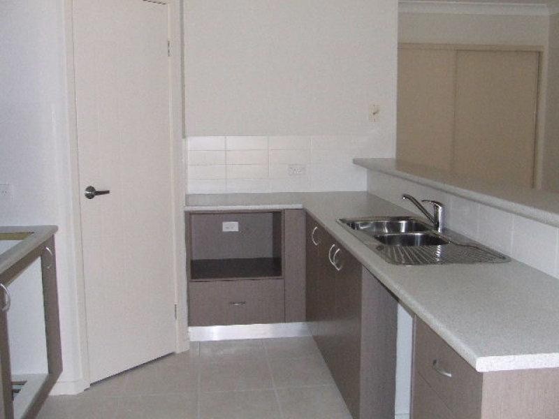 46 Pinelands St, Loganlea QLD 4131