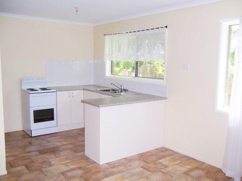 35 Maroochy Cres, Beenleigh QLD 4207