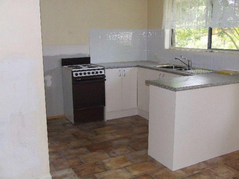 35 Maroochy Cres, Beenleigh QLD 4207