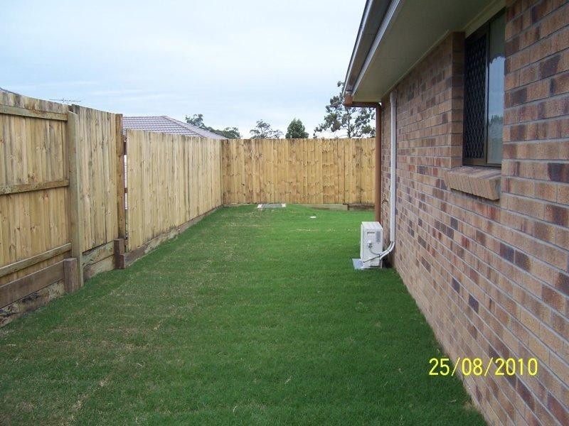 8 Davison Ct, Marsden QLD 4132