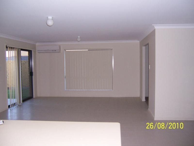 8 Davison Ct, Marsden QLD 4132