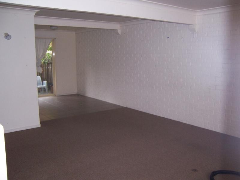 12/16 Ewing Road Rd, Logan Central QLD 4114