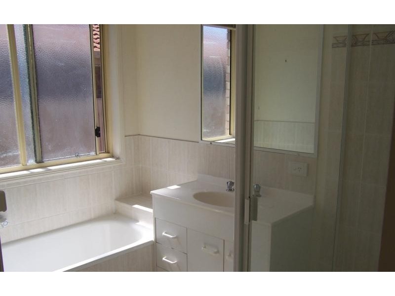 32 Murrumbidgee  St, Hillcrest QLD 4118