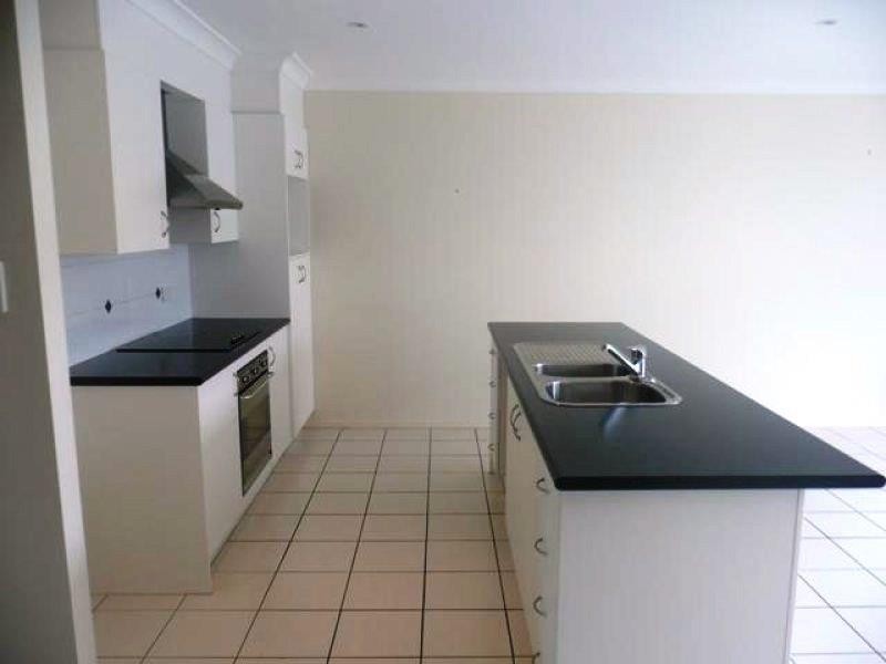 4/17 Park Esp, Coomera QLD 4209