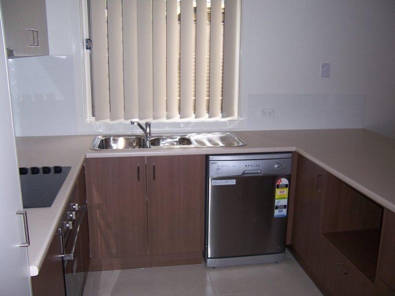 4/54 Riverhills Rd, Eagleby QLD 4207