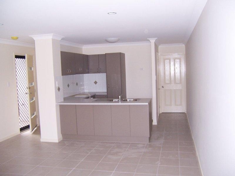 37B Bellagio  Cres, Coomera QLD 4209