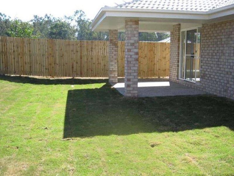 16 Saltram Ave, Holmview QLD 4207
