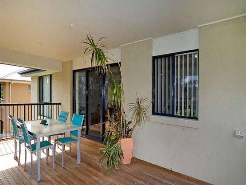 6 Matthews  Cres, Pimpama QLD 4209