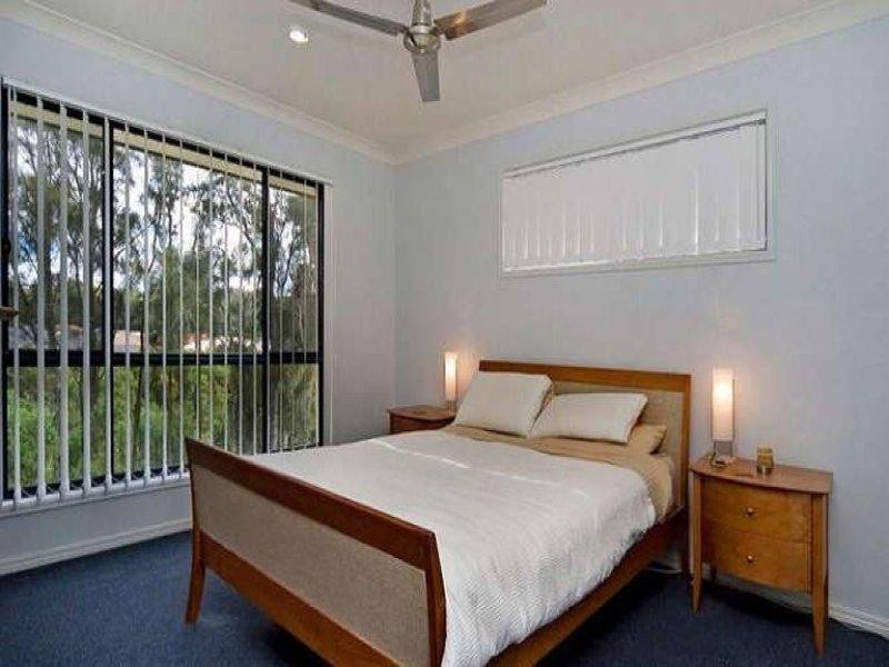 6 Matthews  Cres, Pimpama QLD 4209