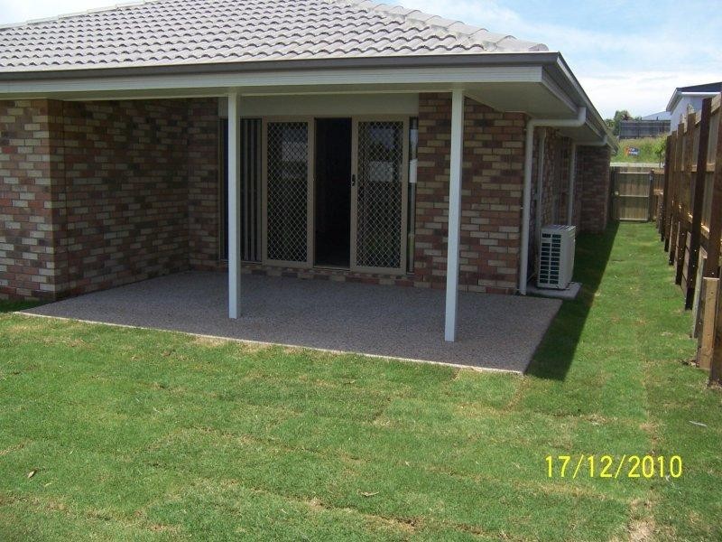 5 Ladbroke St, Wakerley QLD 4154