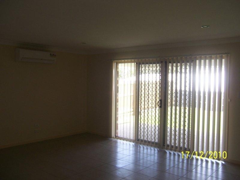 5 Ladbroke St, Wakerley QLD 4154